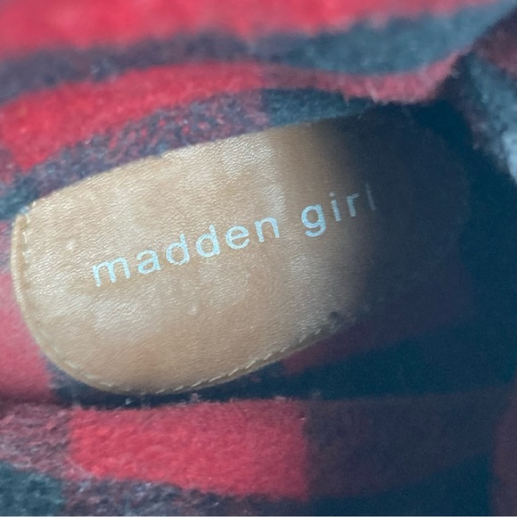 Madden Girl Flurryy Duck Style Boots Natural Tan & Black Lace & Zip Up Size 9.5 - Picture 9 of 9